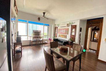 38 Bidara Condominium