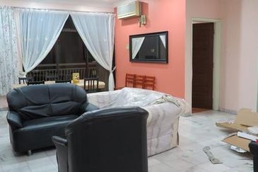 Villa Putra Condominium