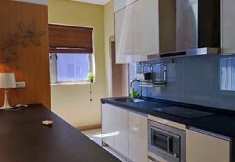 Sixceylon Condominium