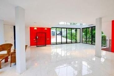 Persiaran Bukit Tunku 