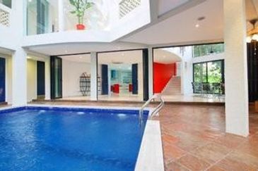 Persiaran Bukit Tunku 