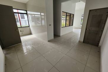 The Canal Garden South, Horizon Hills