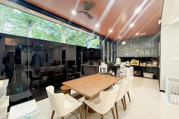 The WaterEdge Residences