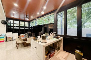 The WaterEdge Residences