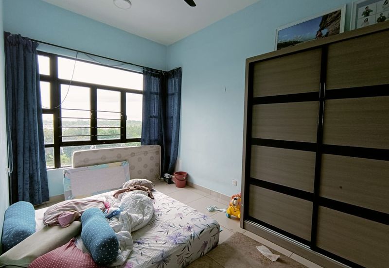 D'Summit Residences @ Kempas Utama