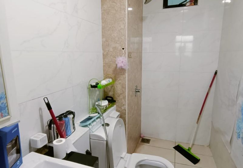 D'Summit Residences @ Kempas Utama