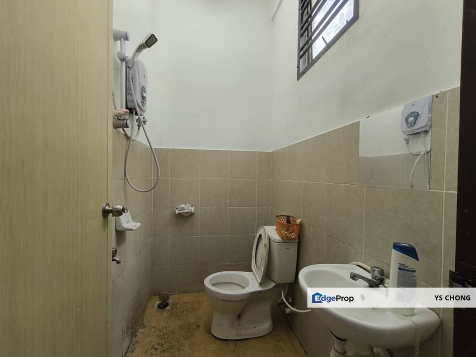 Scientex Kulai 2 Original Condition Unit, Johor, Kulai