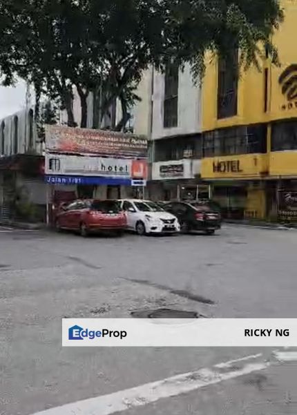 Taman Shamelin Main Road Frontage Corner Ground Floor Shop For Rent, Kuala Lumpur, Cheras