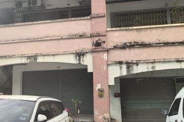 Pusat Perdagangan Seri Kembangan