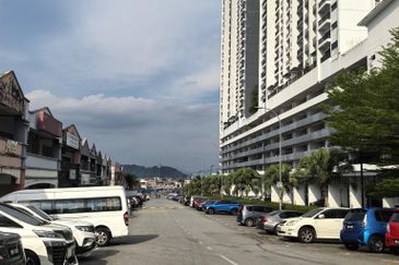 Pusat Perdagangan Seri Kembangan