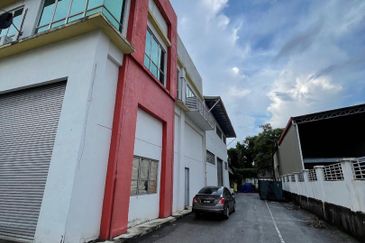 Kampung Baru Seri Kembangan [Industrial]