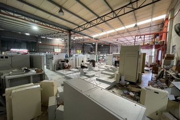 Kampung Baru Seri Kembangan [Industrial]