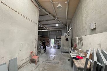 Kampung Baru Seri Kembangan [Industrial]