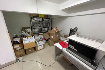 Kampung Baru Seri Kembangan [Industrial]