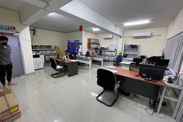 Kampung Baru Seri Kembangan [Industrial]