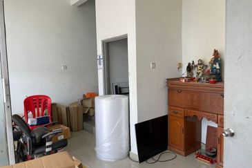 Kampung Baru Seri Kembangan [Industrial]