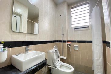 [Super Cheap] 2 Storey For Sale, Sungai Long, Mahkota Cheras