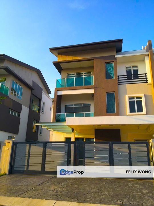 Super Hot, 3 Storey Semi D @ Bandar Bestari Klang for Sale  , Selangor, Klang