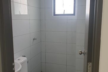 Super Cheap Corner House, Bandar Sungai Long