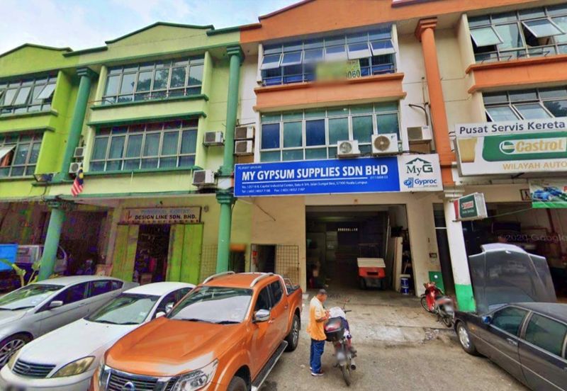 Below Market Price!! 3 Storey Shop For Sale@Pusat Ind Capital, Sg Besi