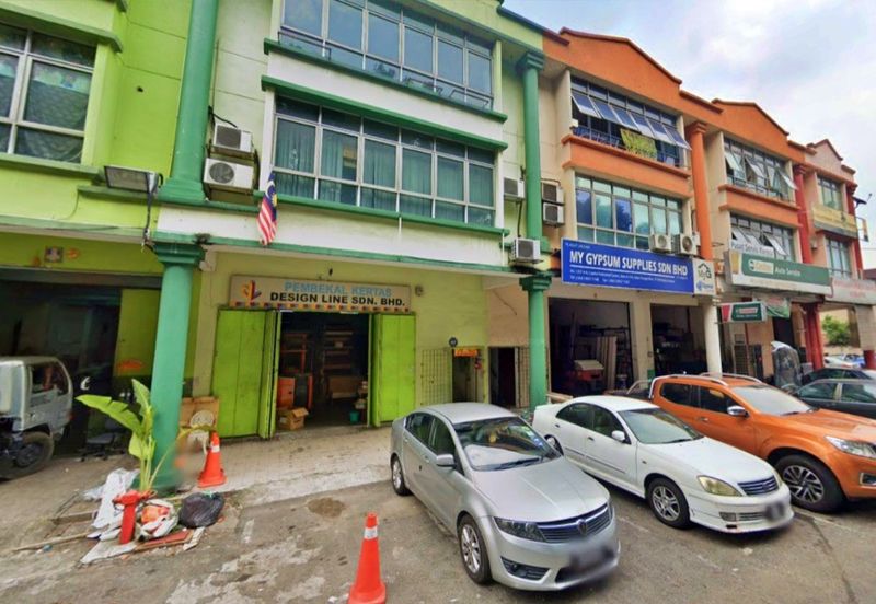 Below Market Price!! 3 Storey Shop For Sale@Pusat Ind Capital, Sg Besi