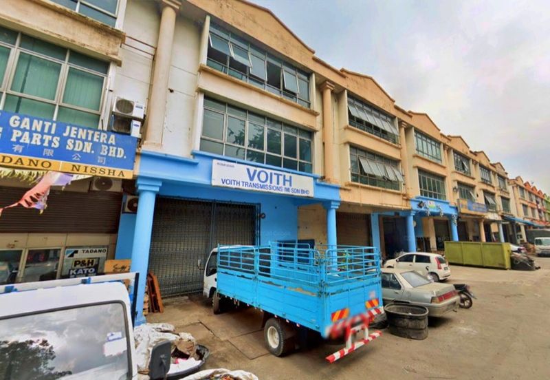 Below Market Price!! 3 Storey Shop For Sale@Pusat Ind Capital, Sg Besi
