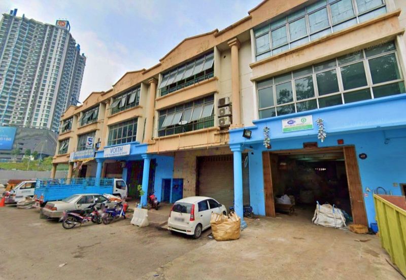 Below Market Price!! 3 Storey Shop For Sale@Pusat Ind Capital, Sg Besi
