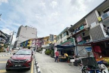 Hurry!! Below Market Price Shop Lot For Sale!! Bukit Bintang Hot Area. 