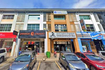 Plaza Dwitasik, Bandar Sri Permaisuri