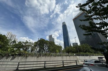 2.5 sty Shoplot For Sale, Jln Alor, Bukit Bintang