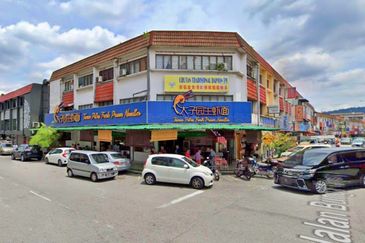 ROI 4.2%, Fully Tenanted 3 Storey Shop Lot  @ Taman Putra Ampang