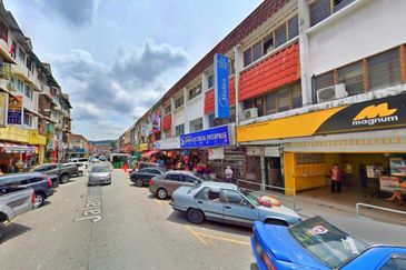 ROI 4.2%, Fully Tenanted 3 Storey Shop Lot  @ Taman Putra Ampang