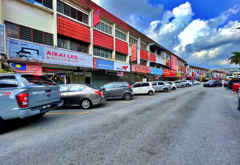 ROI 4.2%, Fully Tenanted 3 Storey Shop Lot  @ Taman Putra Ampang