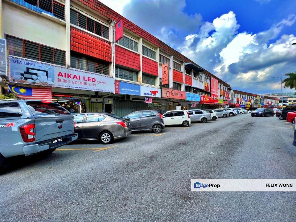 ROI 4.2%, Fully Tenanted 3 Storey Shop Lot  @ Taman Putra Ampang, Kuala Lumpur, Ampang