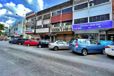 ROI 4.2%, Fully Tenanted 3 Storey Shop Lot  @ Taman Putra Ampang