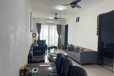 Urgent Sale! Symphony Tower (Menara Simfoni) Condo @ Balakong For Sale