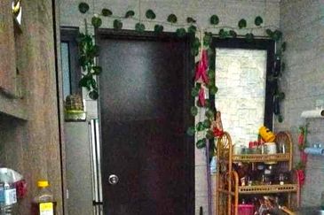 Urgent Sale! Symphony Tower (Menara Simfoni) Condo @ Balakong For Sale