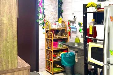 Urgent Sale! Symphony Tower (Menara Simfoni) Condo @ Balakong For Sale