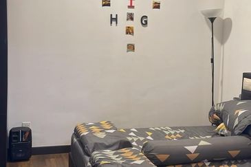 Urgent Sale! Symphony Tower (Menara Simfoni) Condo @ Balakong For Sale