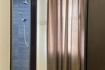 Urgent Sale! Symphony Tower (Menara Simfoni) Condo @ Balakong For Sale