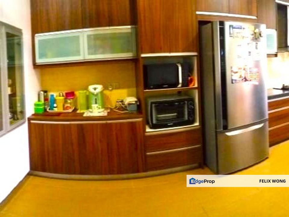 Urgent Sale, Kelana Jaya PJ Double Storey Semi D, Selangor, Petaling Jaya