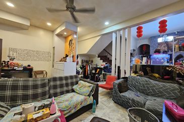 SL 11, Bandar Sungai Long