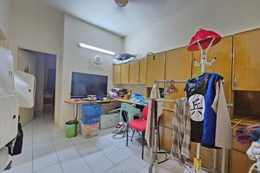 SL 11, Bandar Sungai Long