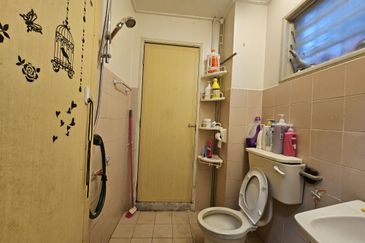 SL 11, Bandar Sungai Long