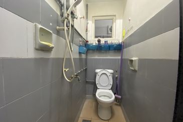 Persiaran Sungai Long 7