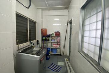 Persiaran Sungai Long 7