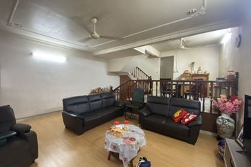 Persiaran Sungai Long 7