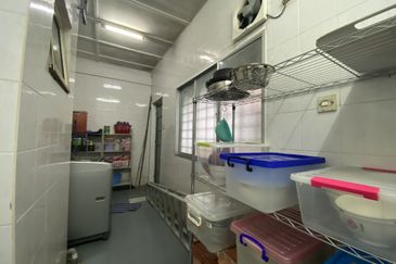 Persiaran Sungai Long 7