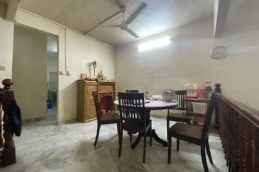 Persiaran Sungai Long 7