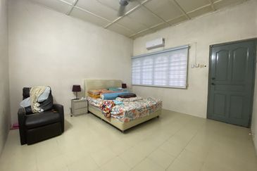 Persiaran Sungai Long 7